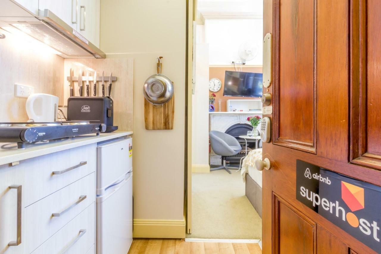 Superb Surry Hills Studio Room - Great Location Sydney Eksteriør billede